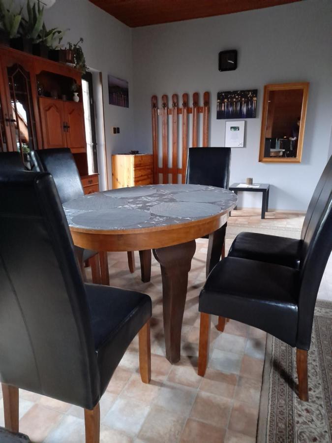 Agave Apartman Velence Bagian luar foto