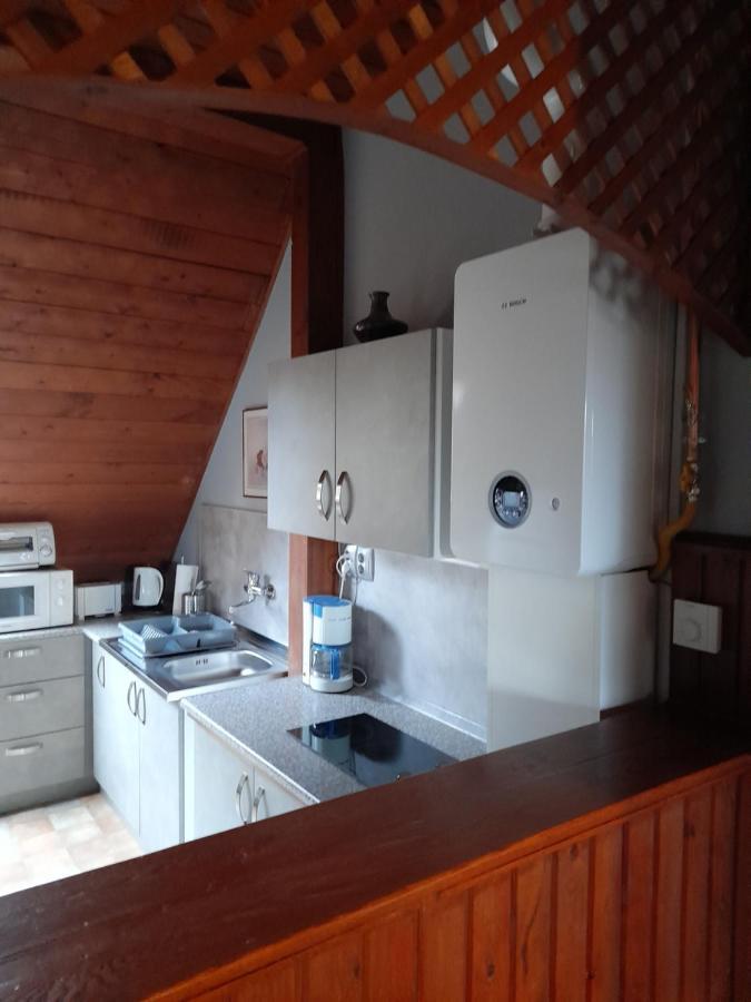 Agave Apartman Velence Bagian luar foto